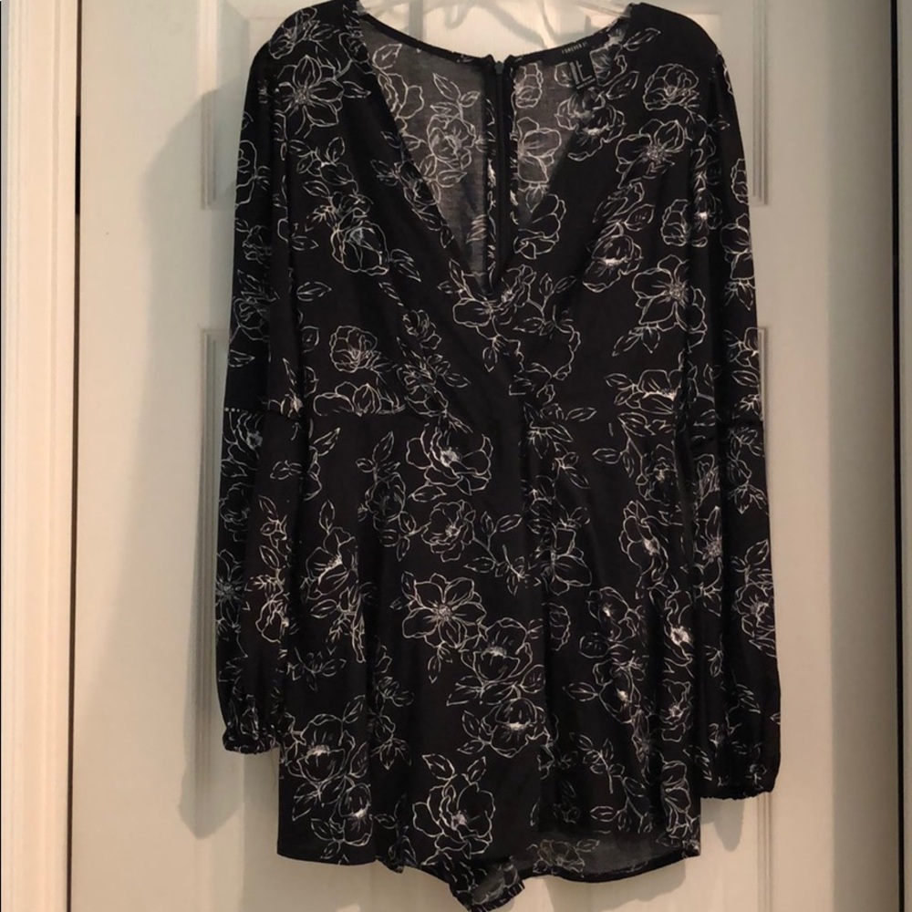 Forever 21 Long sleeve floral romper